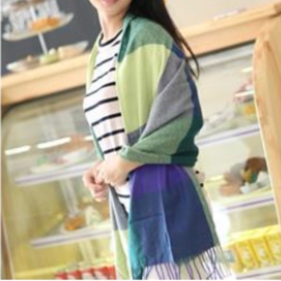 Scarves for sale! Could be bought individually or in bulk. - Picture 8 of 16